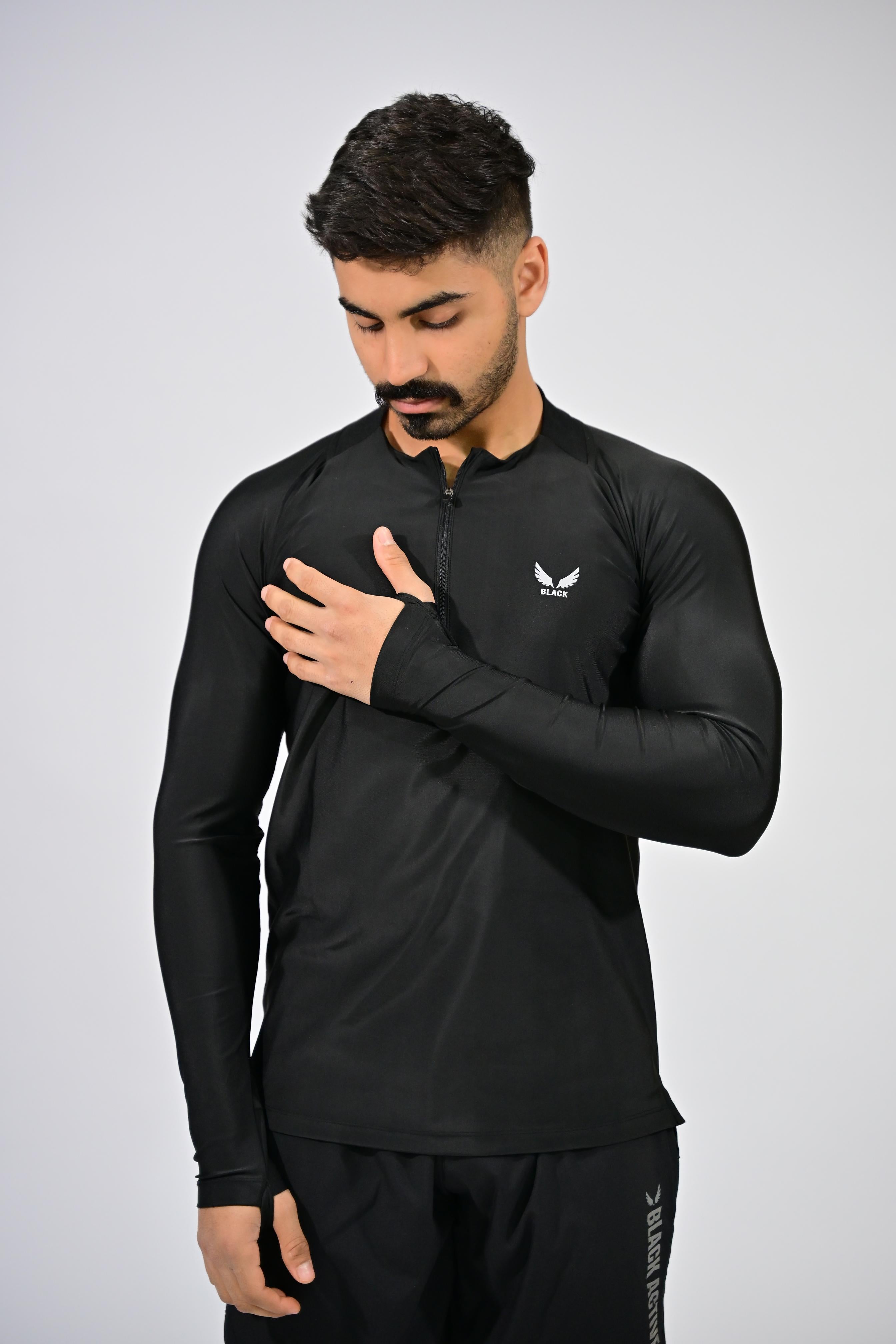 APEX MOCK NECK BLACK