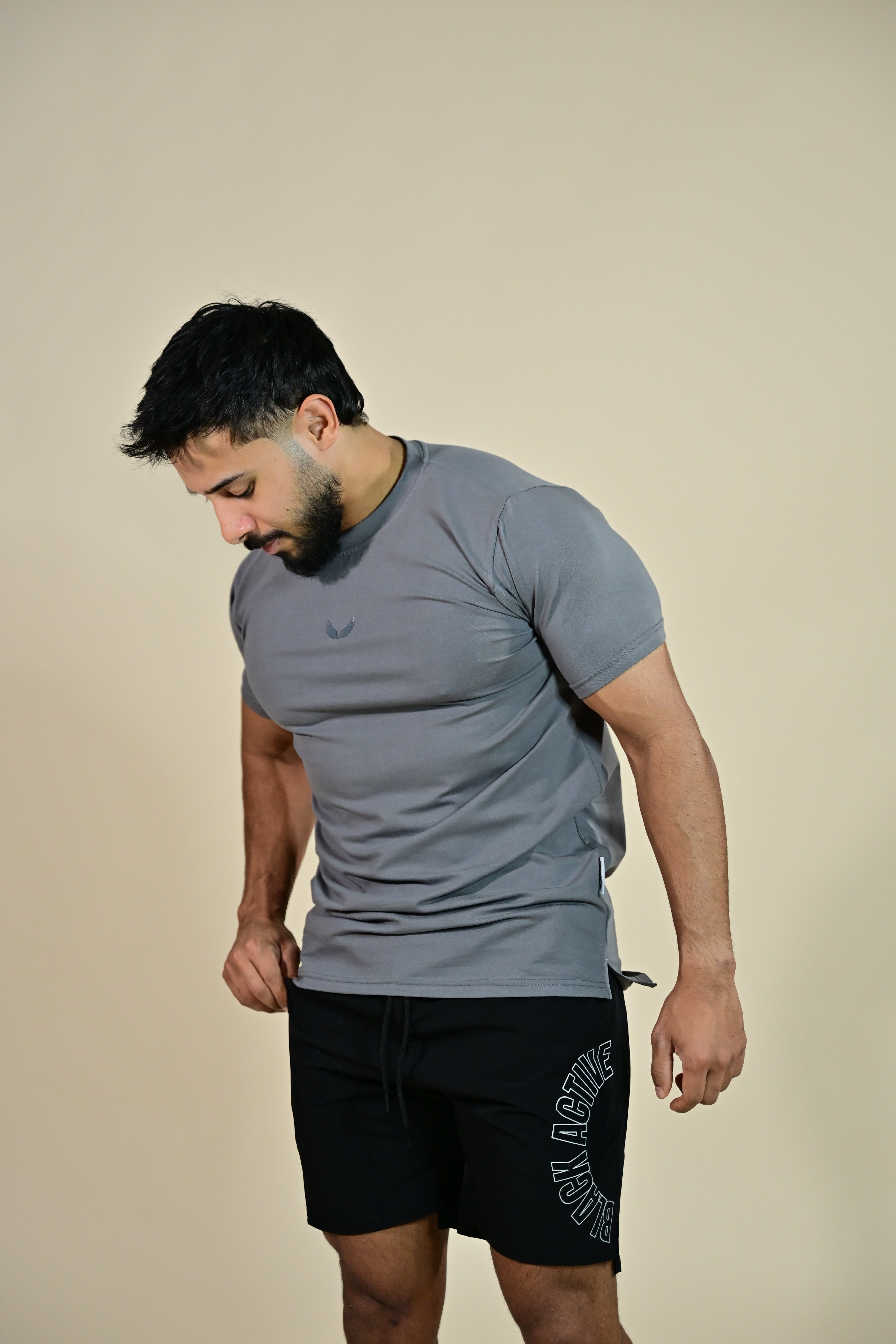 ATHLETIC TEE GREY