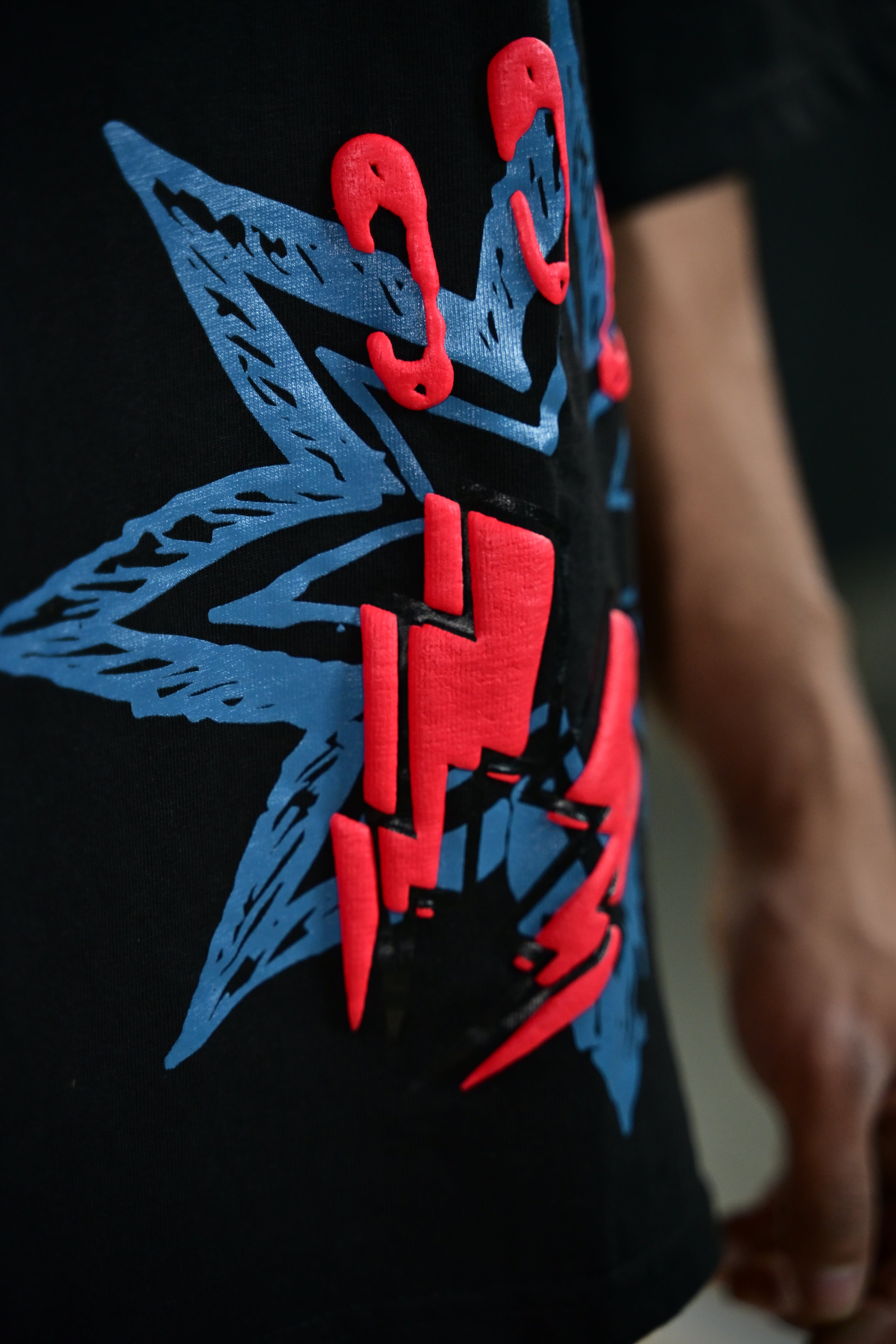 VOLTAGE TEE Oversized