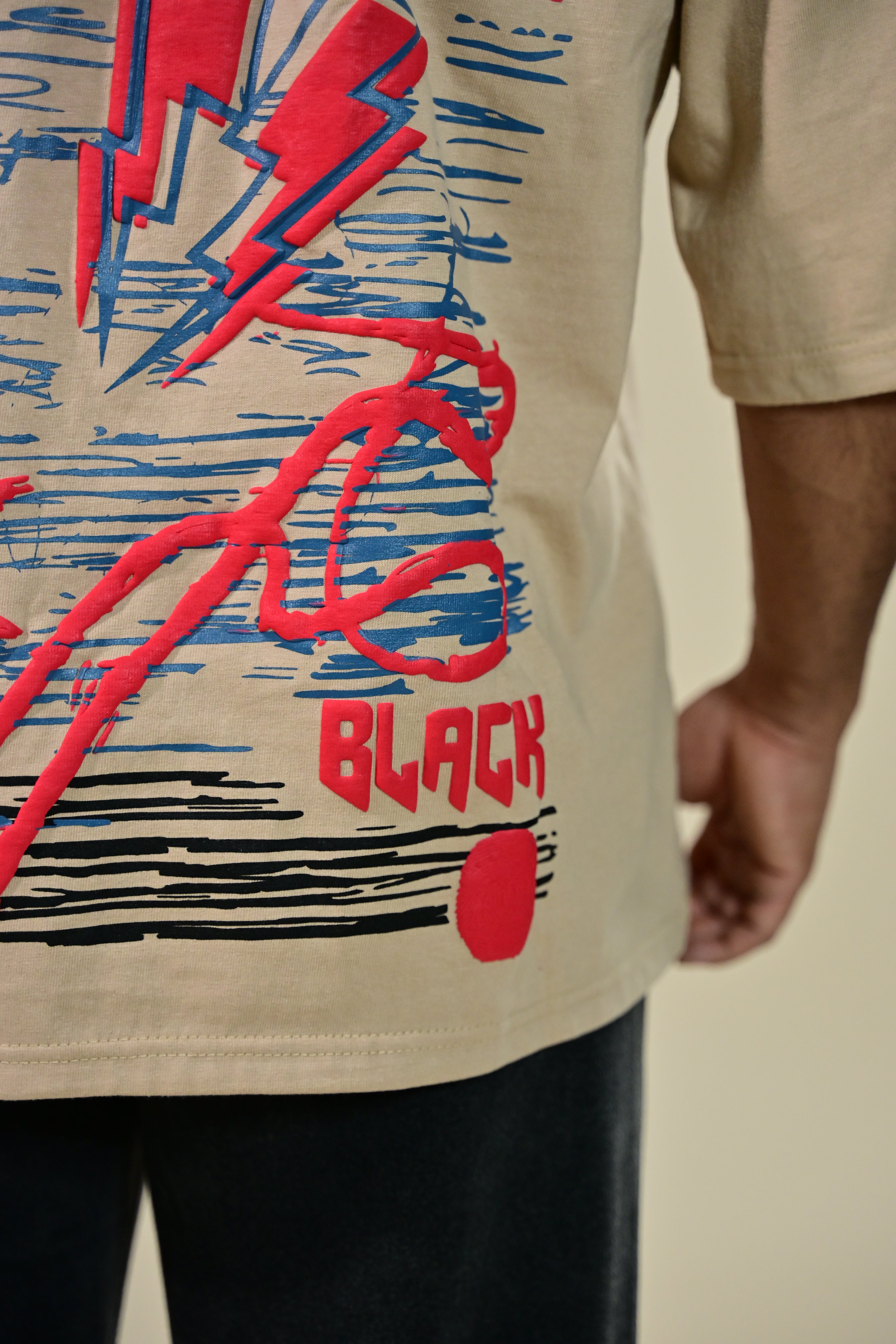 VOLTAGE TEE Oversized