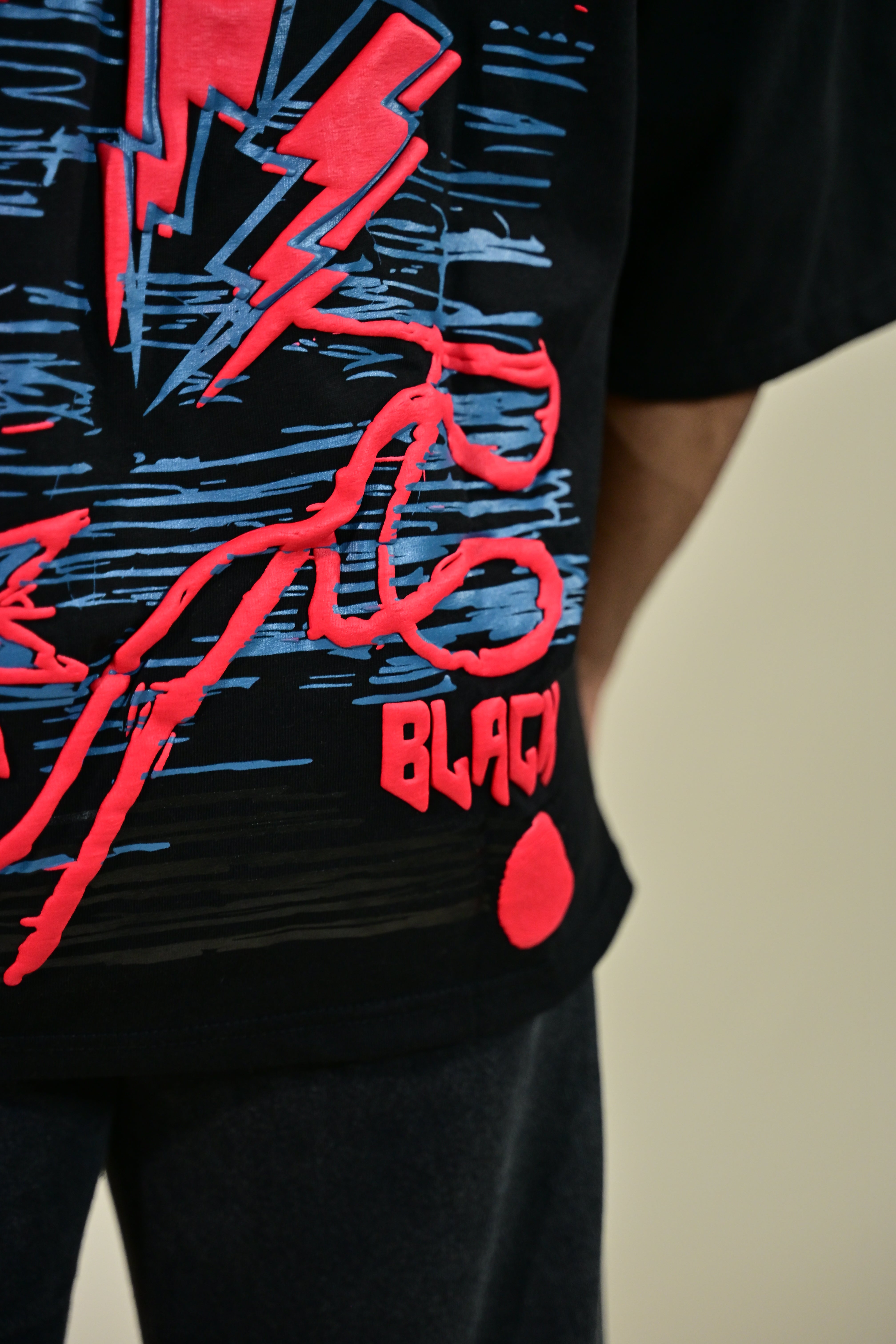 VOLTAGE TEE Oversized