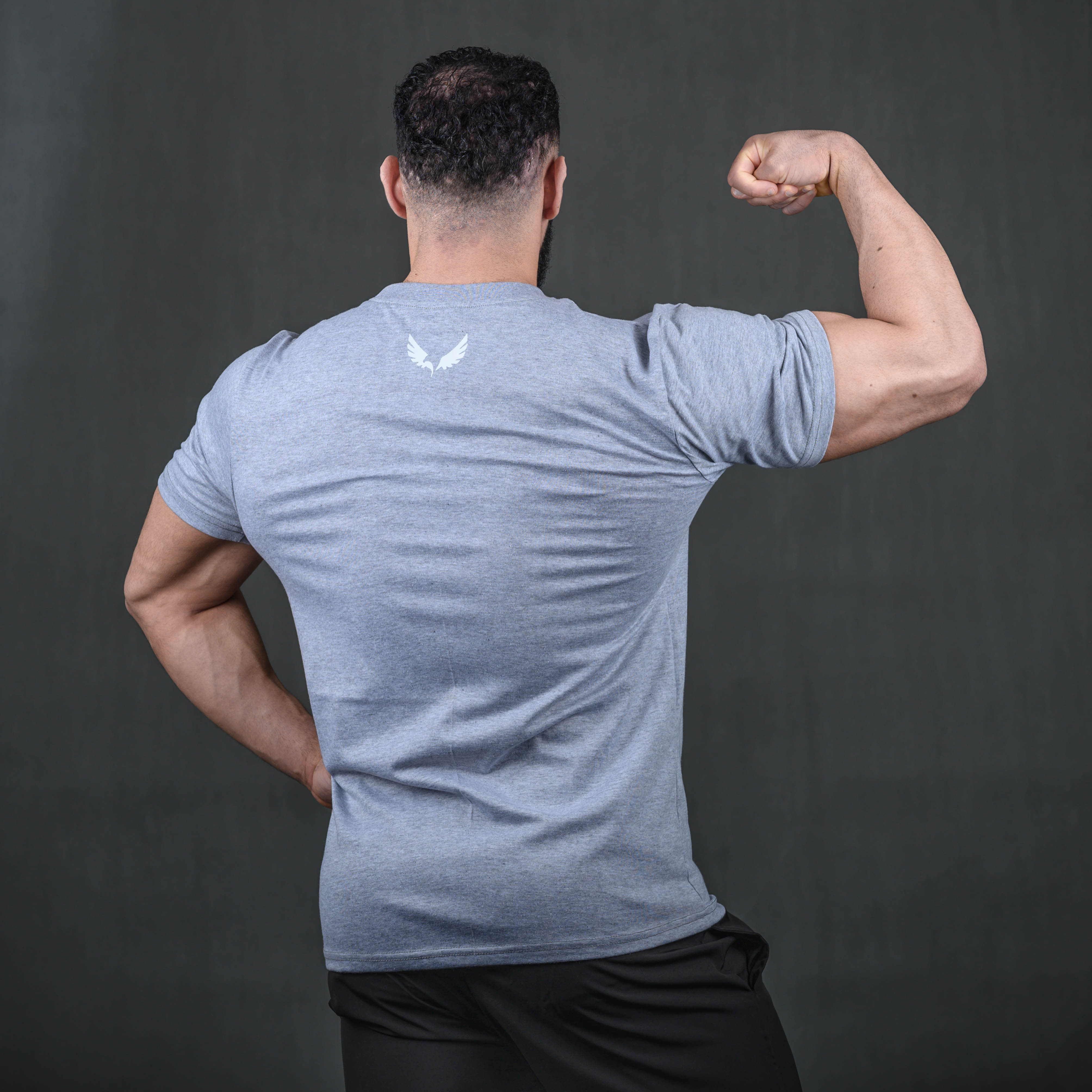 تي شيرت رياضي أسود