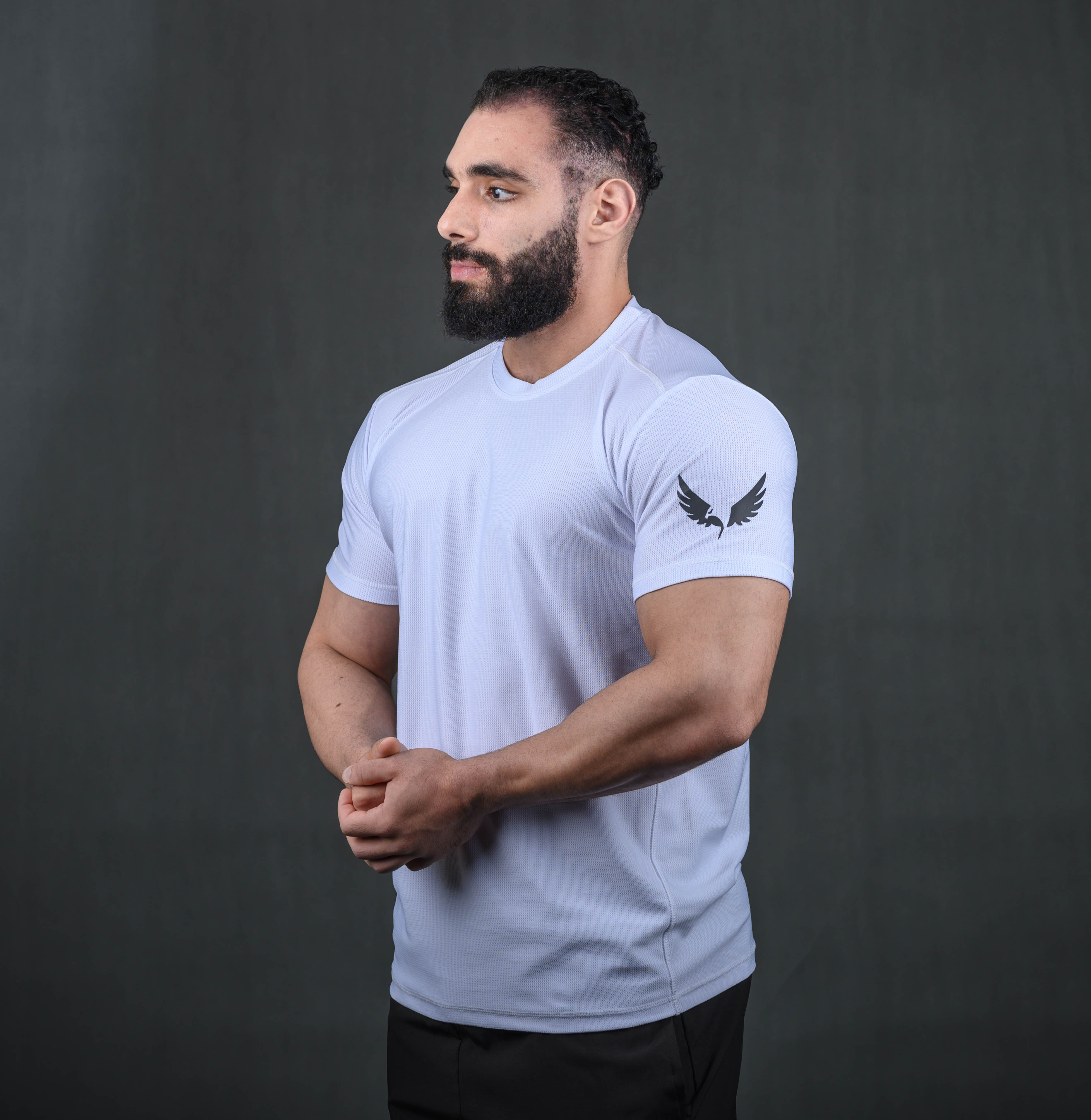قميص درع أسود (DRI FIT)