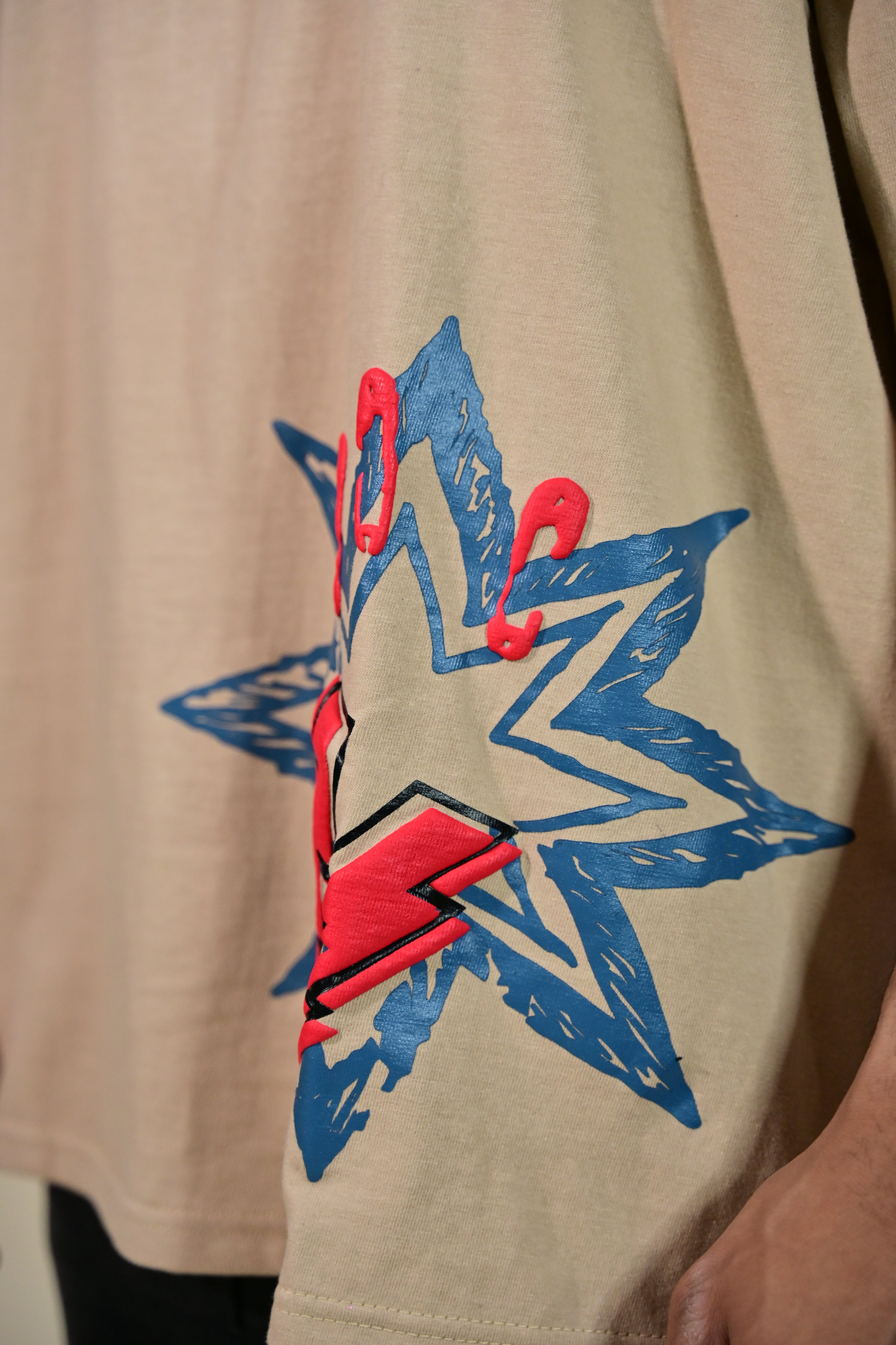 VOLTAGE TEE Oversized