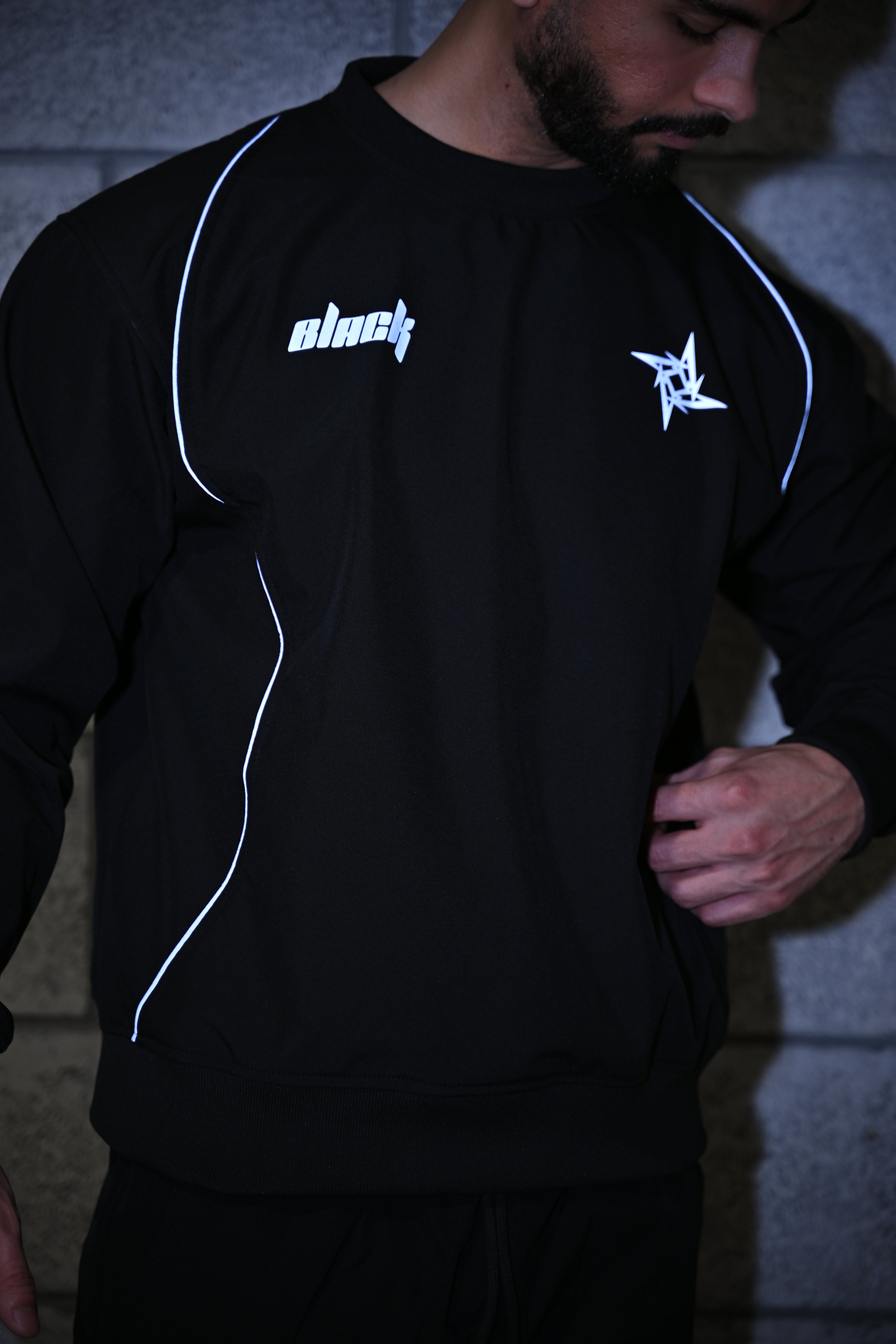 BLACK x REFLECTIVE SWEAT