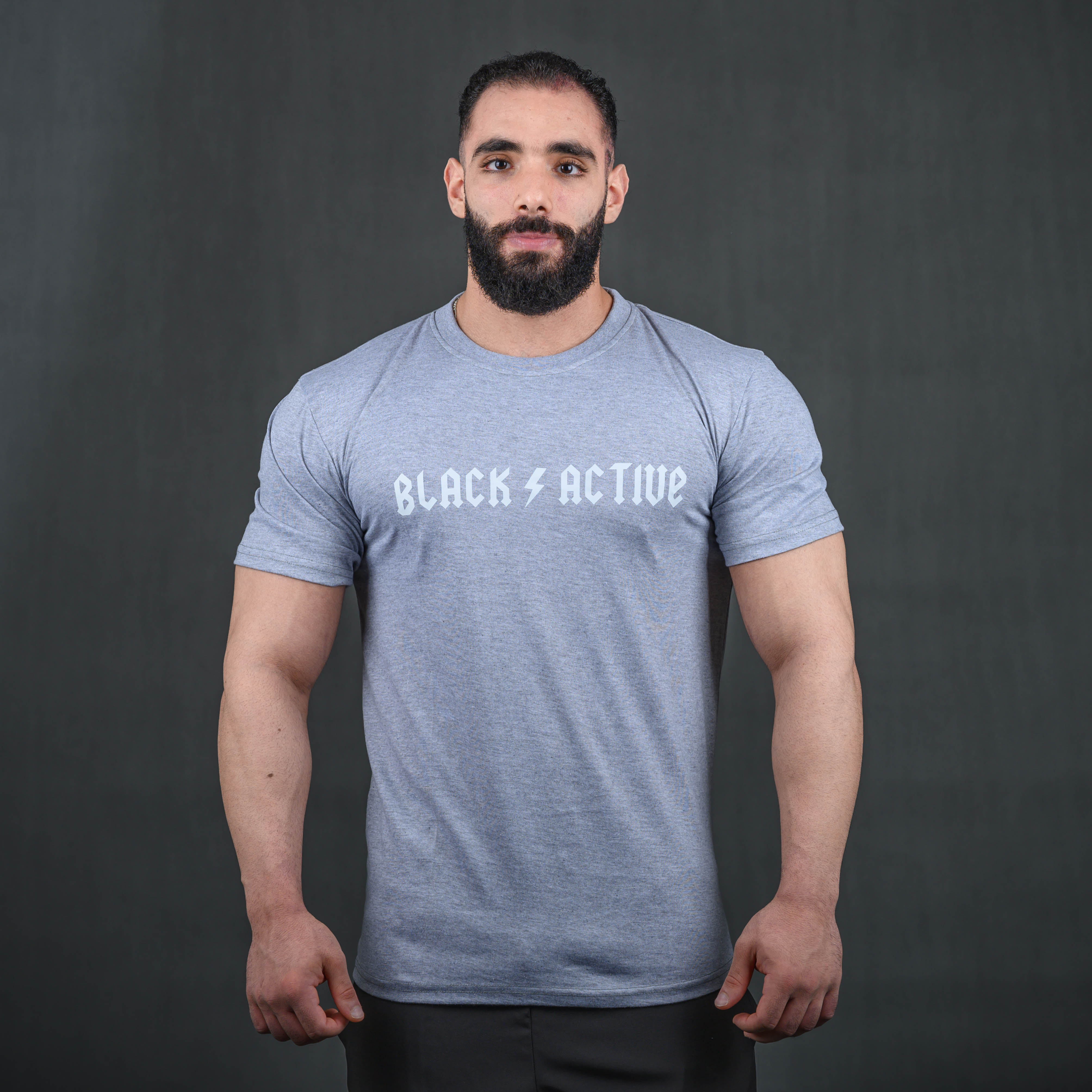 تي شيرت رياضي أسود